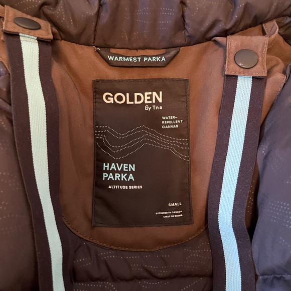 Excellent condition! HUNTER GREEN TNA Goose Down Haven Parka - Picture 8 of 10